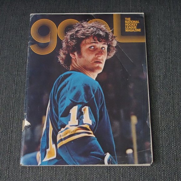 Vintage Washington Capitals Buffalo Sabres Thursday December 5th 1974 Program - Picture 1 of 16